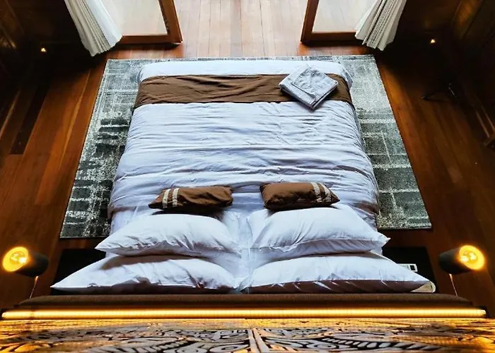 Guest house The Mahaloka 4*